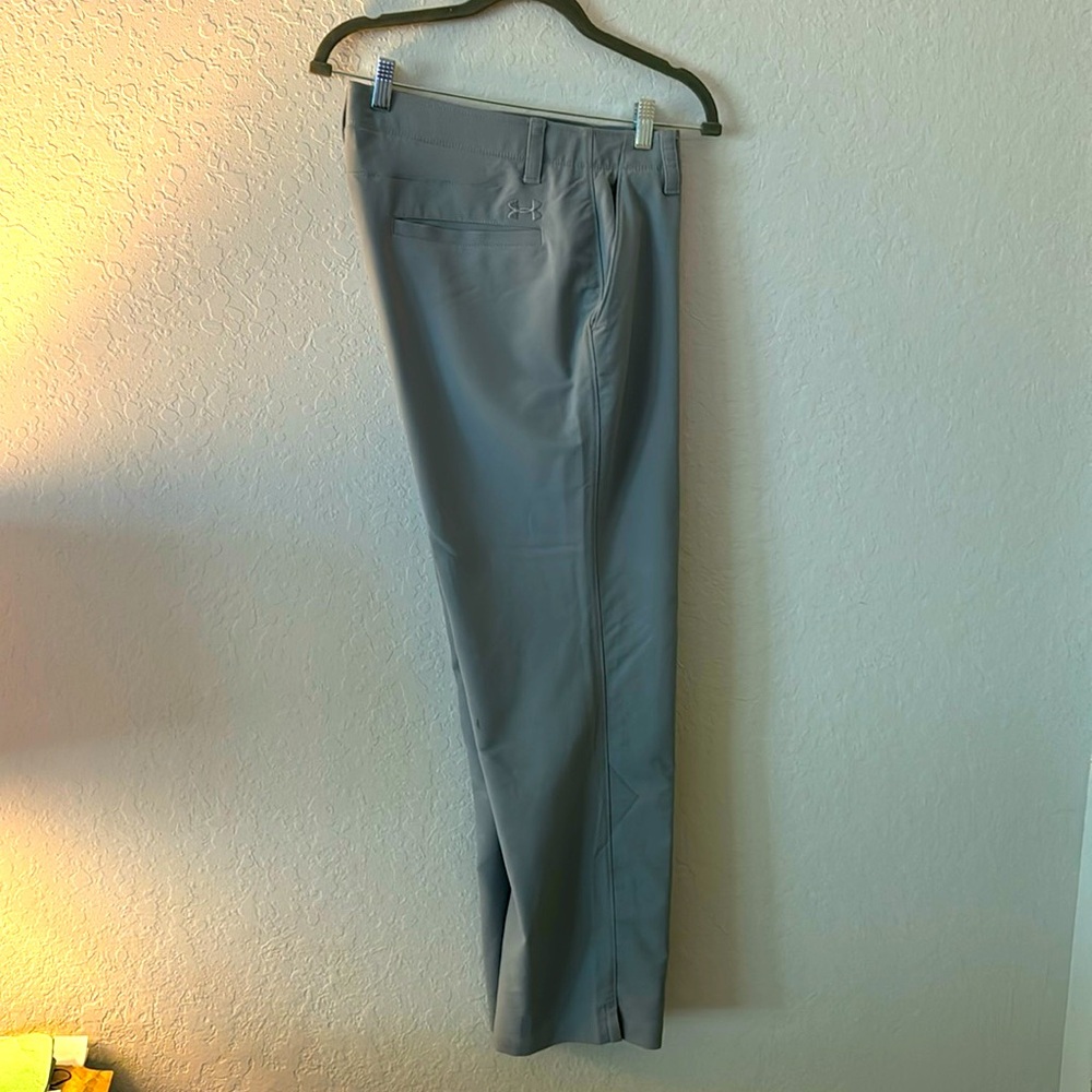 Under Armour 36x30 Golf pants.